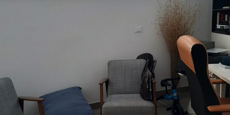 20250325_123857_resized