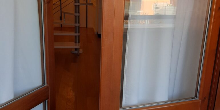 20251010_122724_resized